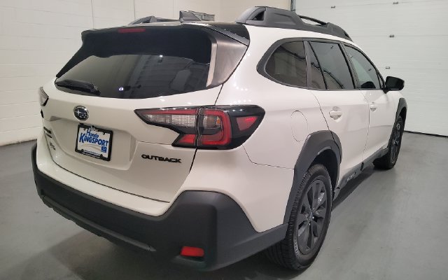 Used 2023 Subaru Outback Onyx Edition AWD/4WD image 10