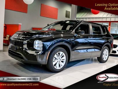 Used 2025 Mitsubishi Outlander ES