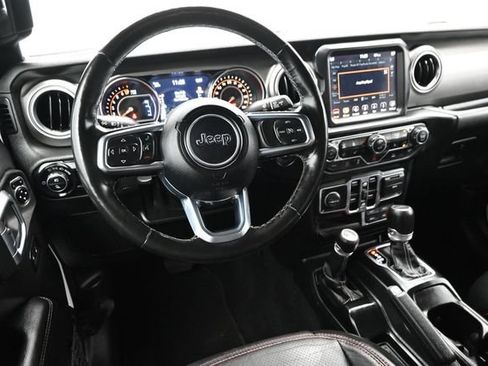 Used 2020 Jeep Gladiator Overland AWD/4WD image 14
