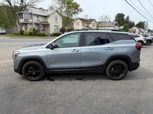 Used 2023 GMC Terrain AT4 AWD/4WD image 3