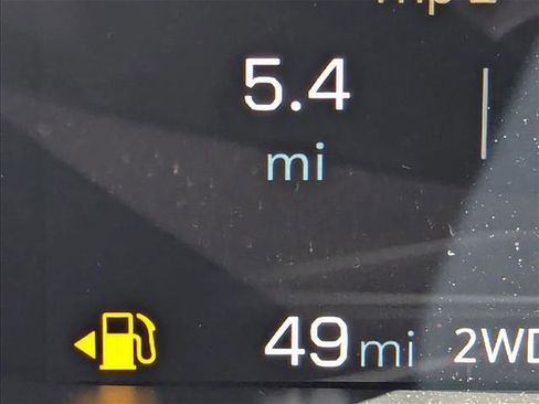 New 2026 GMC Canyon Elevation w/ Convenience Package image 10