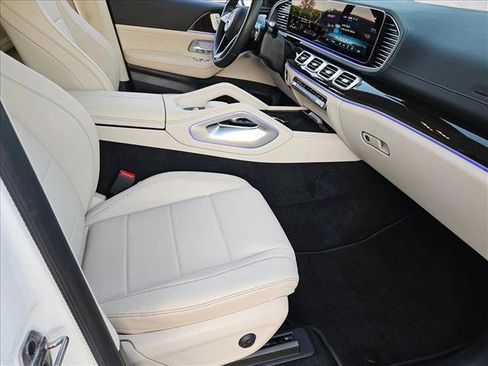 Used 2026 Mercedes-Benz GLS 450 4MATIC image 22