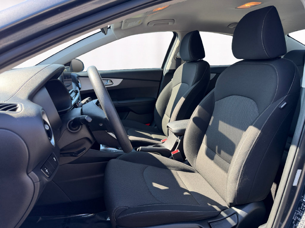 Used 2024 Kia Forte LXS FWD image 9