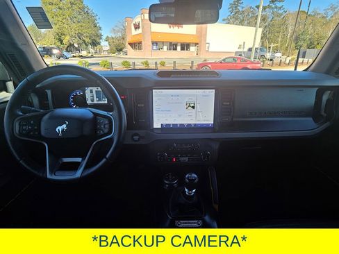 Used 2022 Ford Bronco Badlands image 9