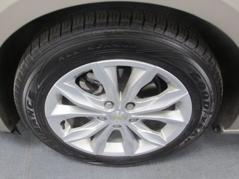 Used 2025 Chevrolet Malibu LT image 14