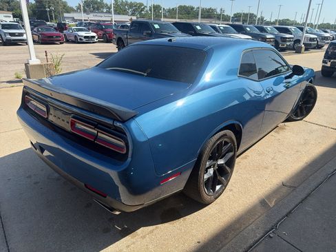 Used 2022 Dodge Challenger R/T w/ Blacktop Package RWD image 7