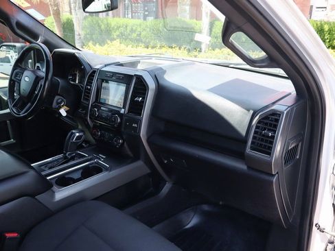 Used 2017 Ford F150 XLT w/ Equipment Group 301A Mid image 38