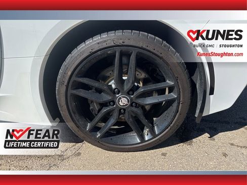 Used 2016 Chevrolet Corvette Stingray Coupe w/ 3LT Preferred Equipment Group image 18
