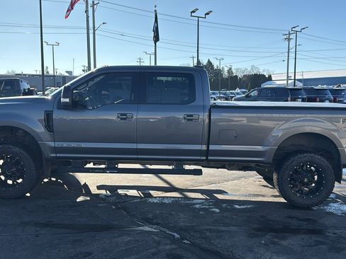 Used 2022 Ford F350 Lariat image 8