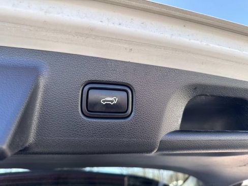 Used 2022 Hyundai Palisade Calligraphy image 7