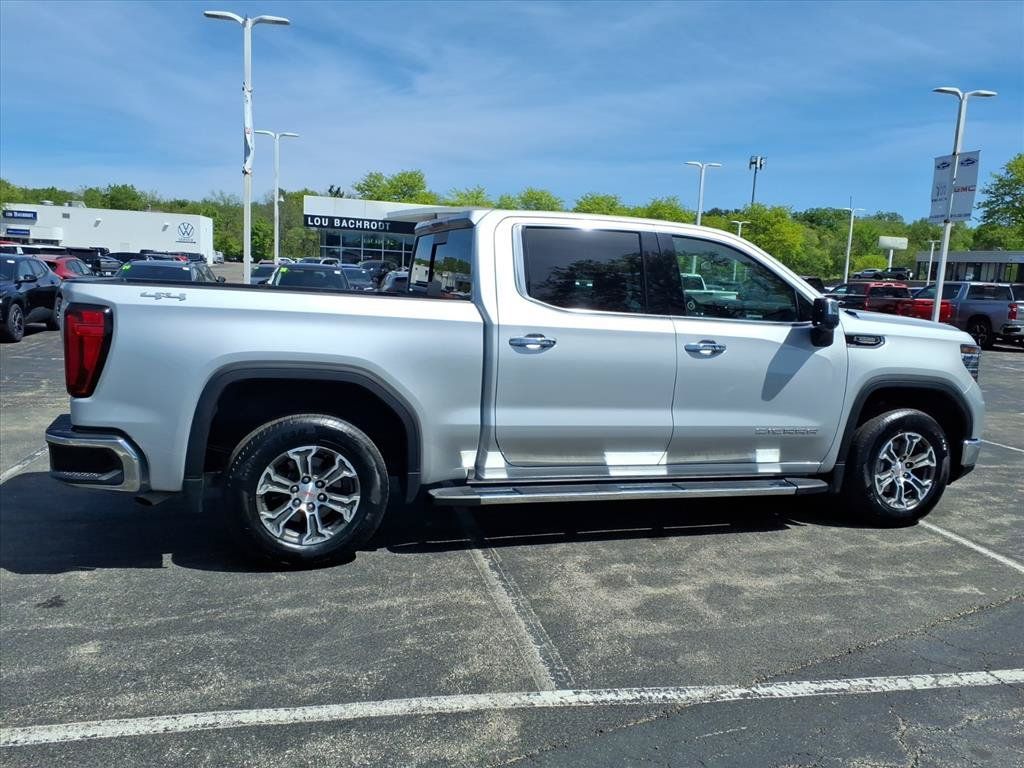 Used 2022 GMC Sierra 1500 SLT w/ SLT Convenience Package AWD/4WD image 8