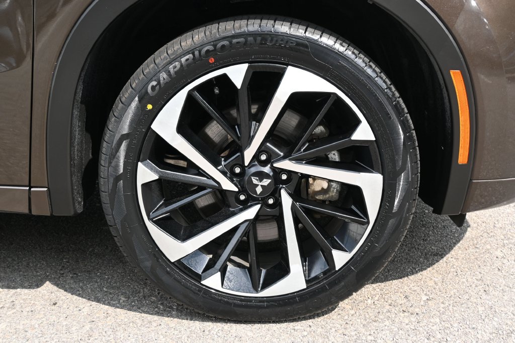 Used 2024 Mitsubishi Outlander SEL Black Edition AWD/4WD image 14
