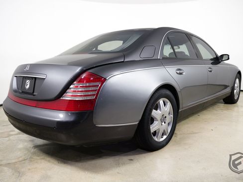 Used 2004 Maybach 57 image 9