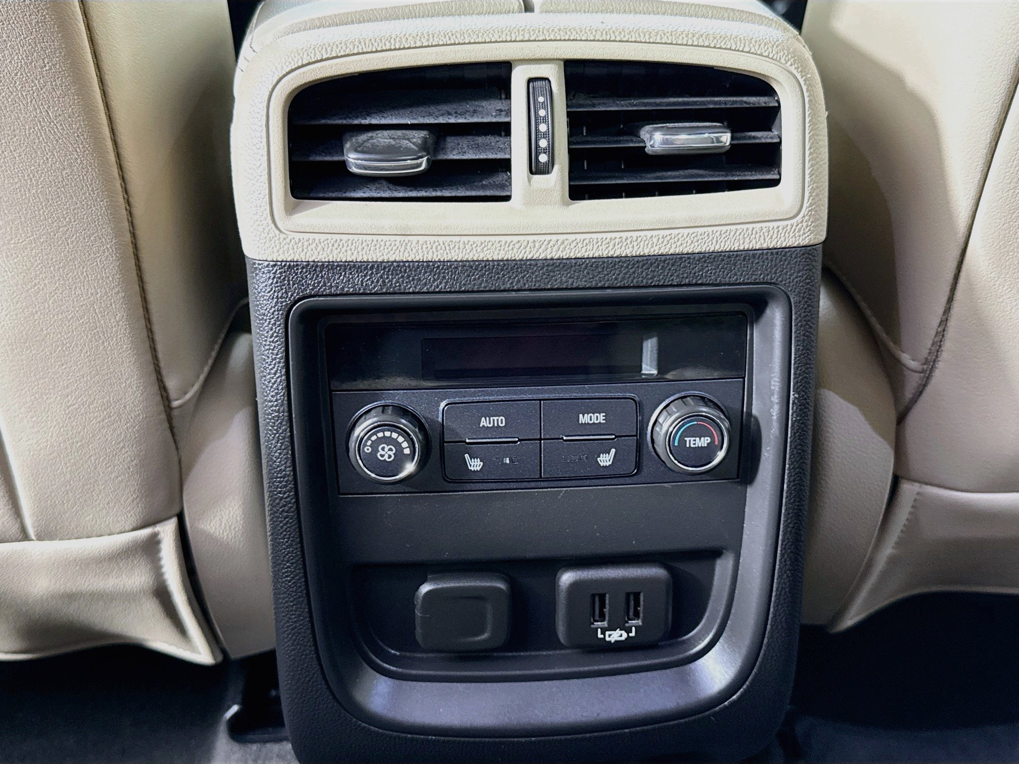 Certified 2020 Buick Envision Essence AWD/4WD image 25
