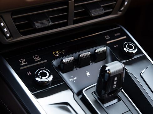 Certified 2026 Porsche 911 Carrera image 28