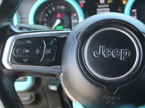 Used 2022 Jeep Wrangler Unlimited Rubicon 4xe w/ Cold Weather Group AWD/4WD image 22