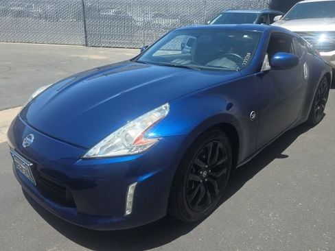 Used 2016 Nissan 370Z Coupe RWD image 1