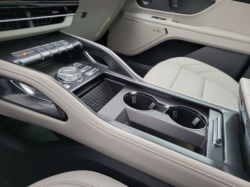 New 2026 Lincoln Nautilus Premier w/ Equipment Group 102A image 29