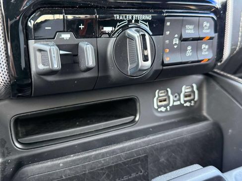Used 2021 RAM 1500 Limited AWD/4WD image 27