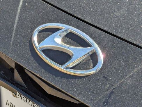 Used 2021 Hyundai Elantra SEL FWD image 10