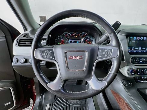 Used 2017 GMC Yukon SLT w/ Premium Edition AWD/4WD image 12