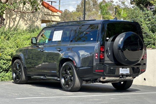 Certified 2025 Land Rover Defender 130 X-Dynamic SE AWD/4WD image 3