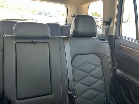 New 2026 Volkswagen Atlas SE FWD image 13