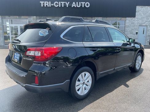 Used 2016 Subaru Outback 2.5i Premium AWD/4WD image 7