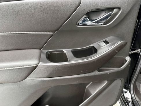 Certified 2023 Chevrolet Traverse LT image 14