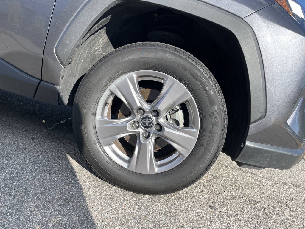 Certified 2025 Toyota RAV4 XLE AWD/4WD image 11