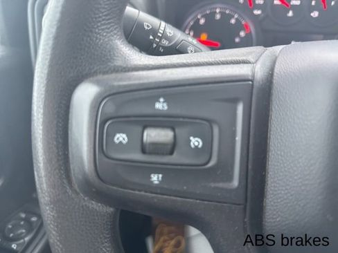 Used 2022 Chevrolet Silverado 2500 Custom w/ Custom Value Package image 26