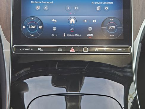 Certified 2025 Mercedes-Benz GLC 300 image 20