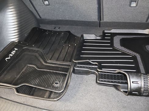 Used 2025 Honda HR-V Sport image 48