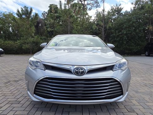 Certified 2018 Toyota Avalon XLE Premium image 2