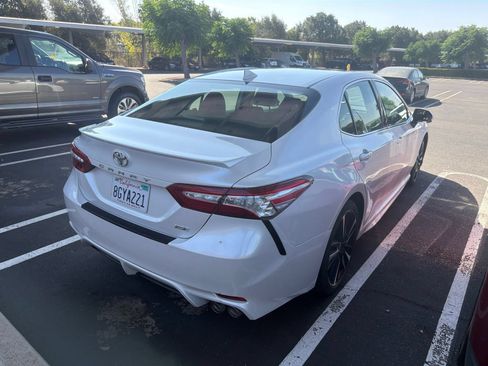 Certified 2019 Toyota Camry XSE FWD image 7