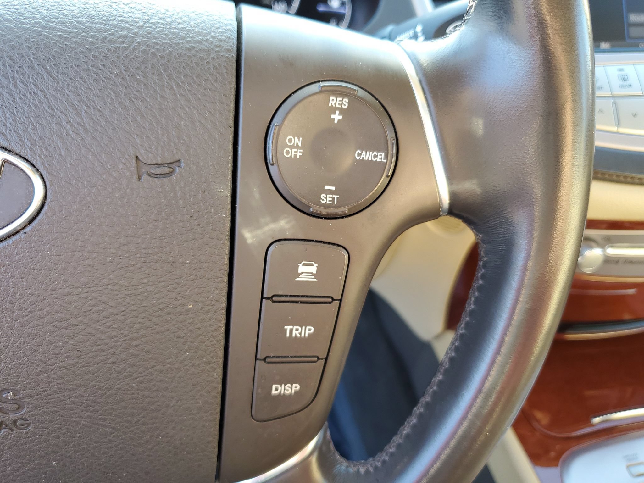 Used 2012 Hyundai Genesis 3.8 w/ Premium Pkg RWD image 21
