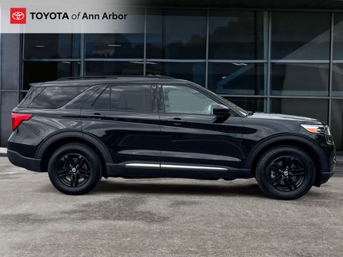 Used 2020 Ford Explorer XLT w/ Class III Trailer Tow Package AWD/4WD image 11