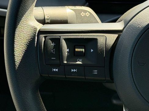 Certified 2025 Nissan Kicks S image 16