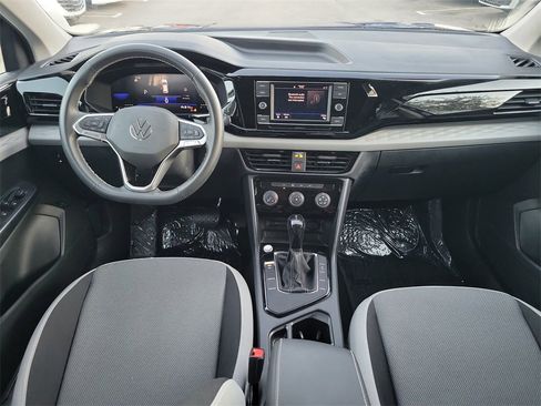 Used 2023 Volkswagen Taos S image 9