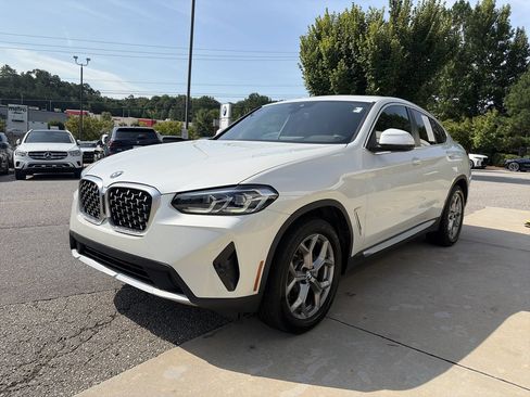Used 2025 BMW X4 xDrive30i AWD/4WD image 4