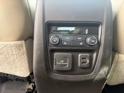 Used 2020 Buick Enclave Premium FWD image 11