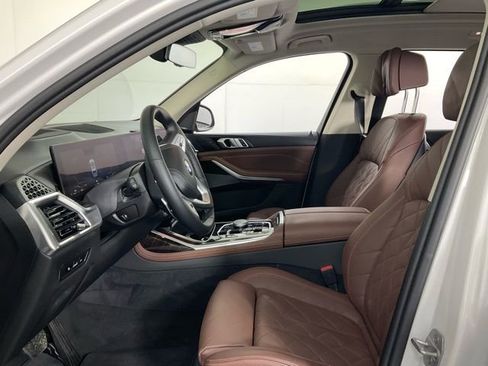 Certified 2024 BMW X7 xDrive40i image 28