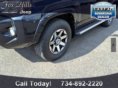 Used 2018 Toyota 4Runner TRD Off-Road Premium image 5