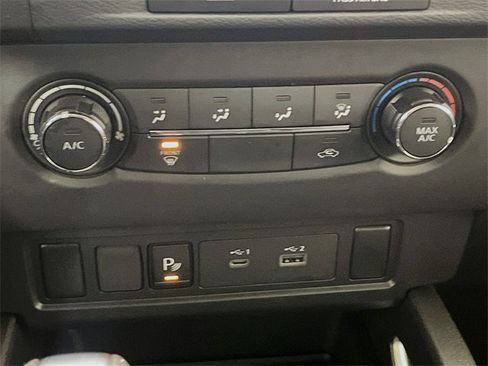 Used 2023 Nissan Frontier SV w/ Technology Package image 16