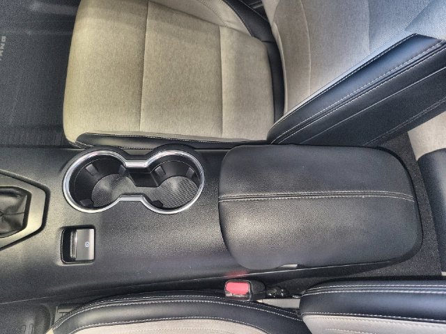 Used 2024 Ford Mustang Coupe RWD image 21