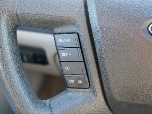 Used 2009 Ford Fusion SE image 30