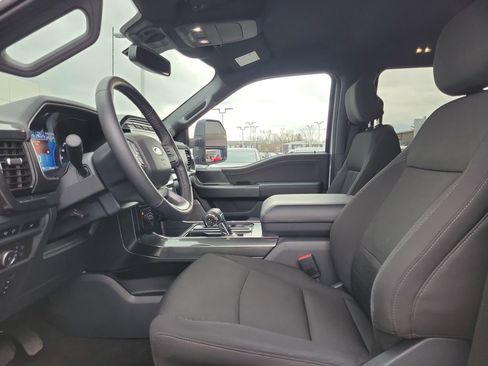 Certified 2022 Ford F150 XLT w/ Equipment Group 302A High image 16