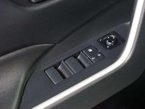 Certified 2022 Toyota RAV4 LE image 28