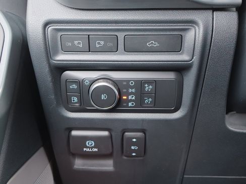 Used 2021 Ford F150 Lariat w/ Equipment Group 502A High image 28