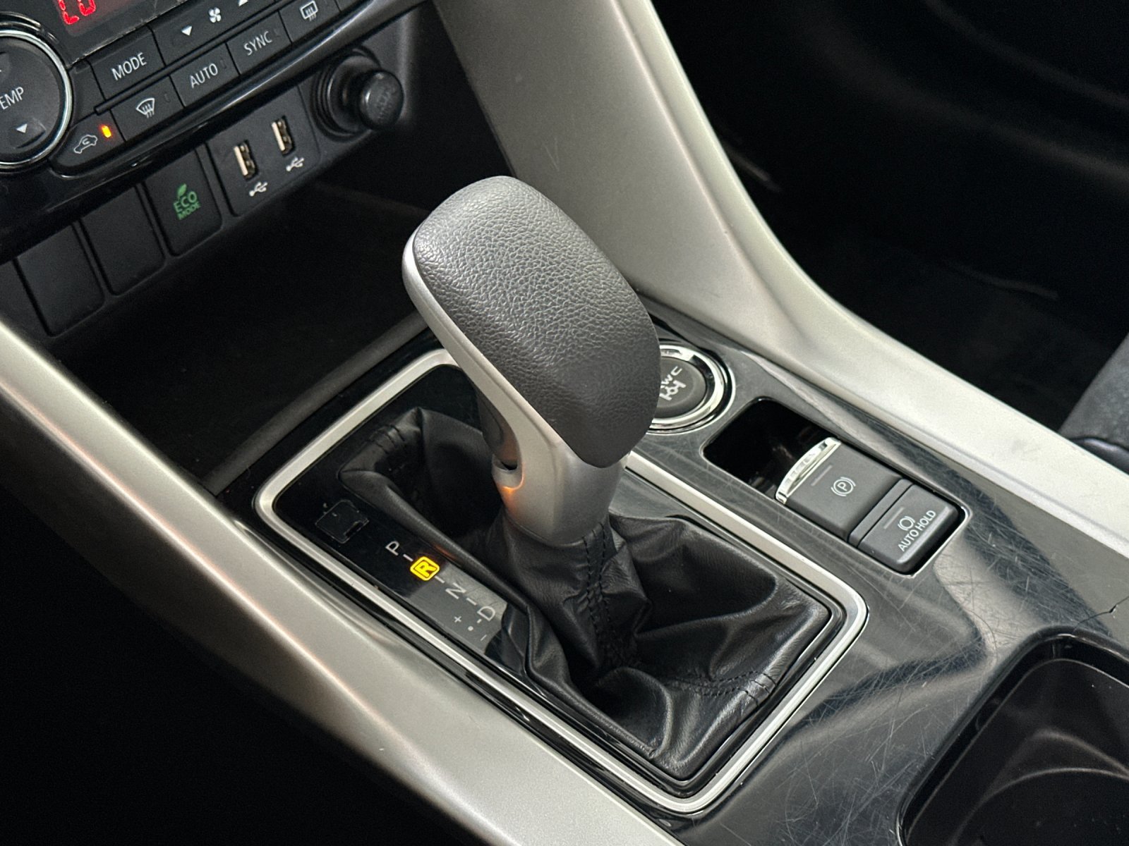 Used 2024 Mitsubishi Eclipse Cross SE AWD/4WD image 19
